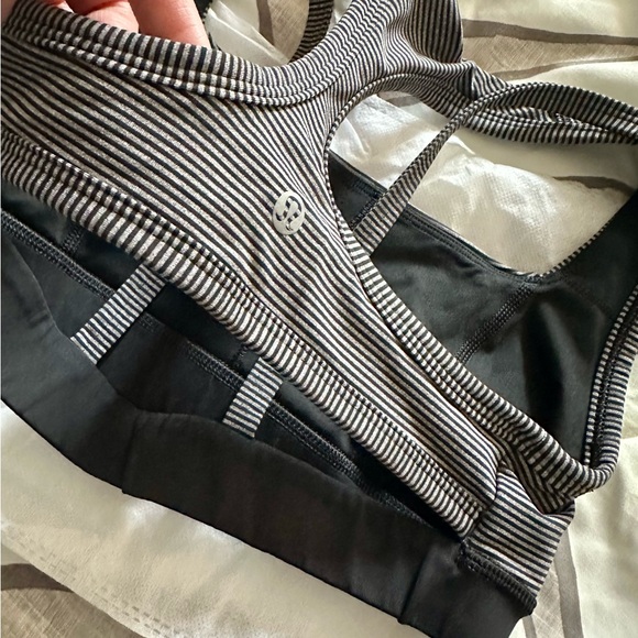 Lululemon Sports Bra - Picture 5 of 7